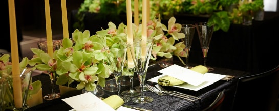 披露宴会場の装花＆テーブルコーディネート2